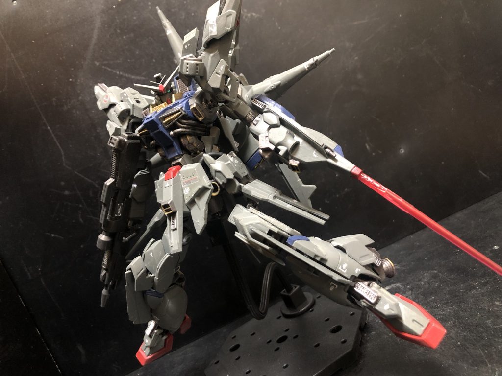 「もはや止める術はない!」「地は焼かれ、涙と悲鳴は新たなる争いののろしとなる!」プロヴィデンスガンダムでしたー。