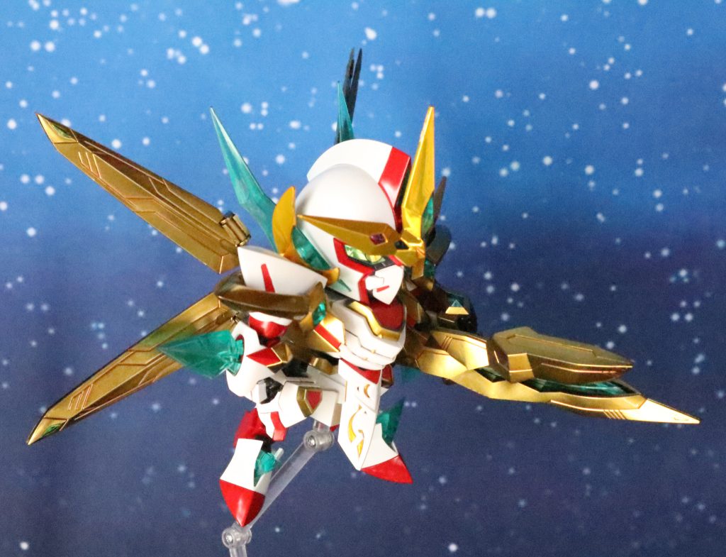 左手にサテライトキャノンを装備した状態。