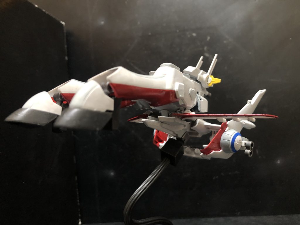 もちろん、パーツが足りませんので主にバクウからアークエンジェルを作りました。