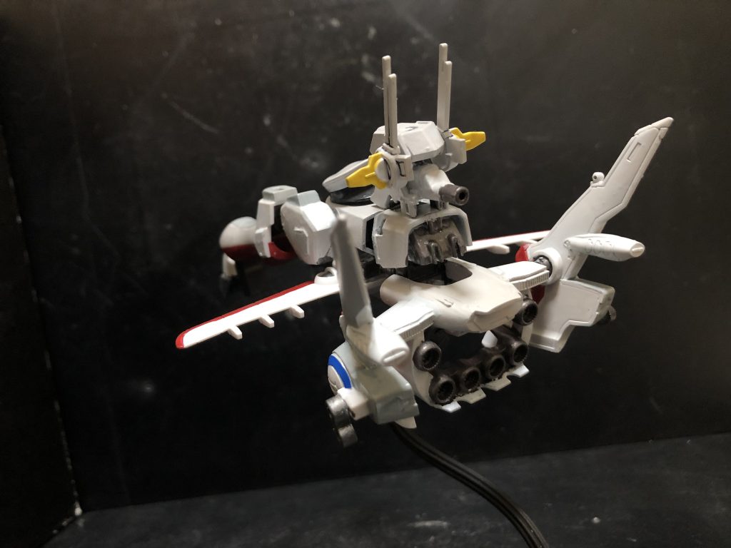 アークエンジェル後方。装備のディテールがけっこうしっかりしてるのでちゃんとアークエンジェルになります。