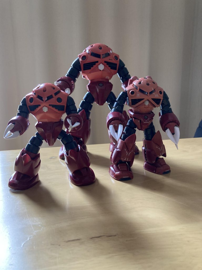 最後にシャアズゴ　三兄弟左　HGズゴック右　RGズゴックセンター　MGズゴック