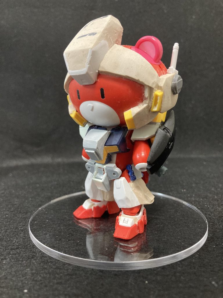 プラ板、パテ、ジャンクパーツで製作しました。