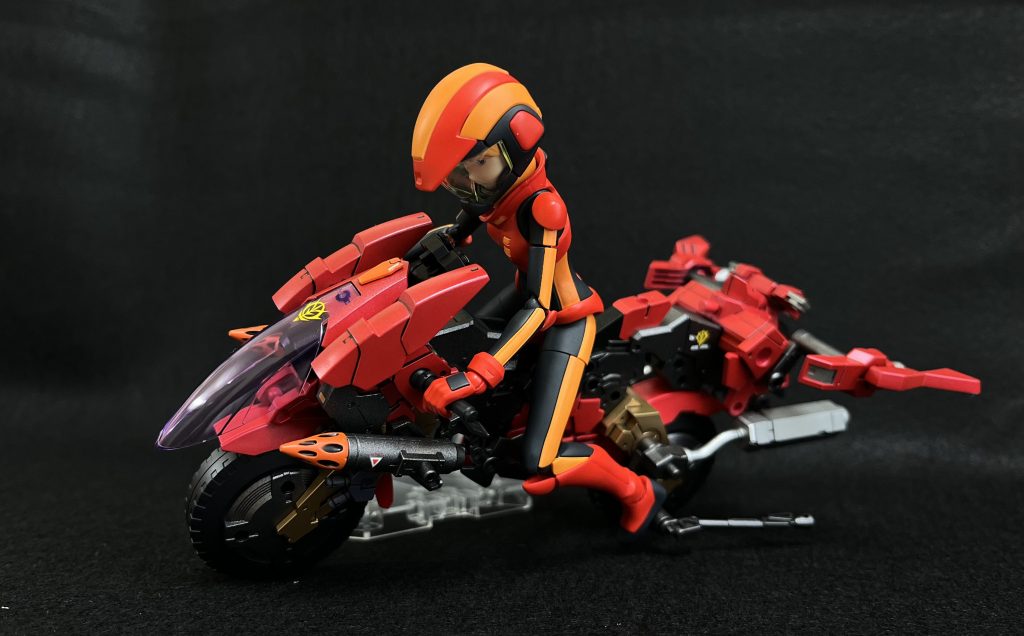 比較的小柄なプルツーだから、キャノンバイクと上手く合わせられたかなぁと。