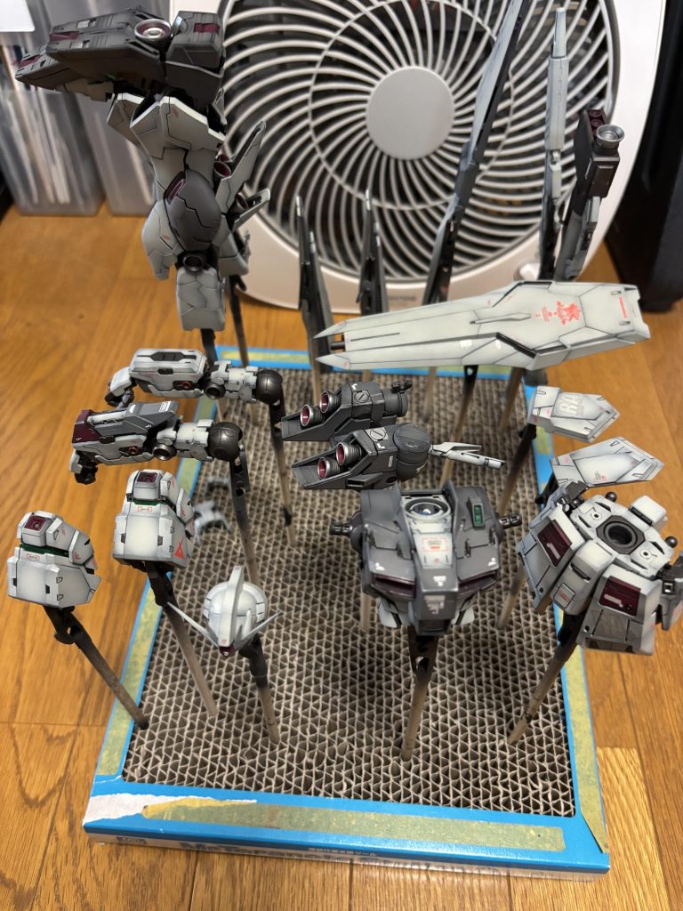 MG 1/100 RX-93 νGUNDAM（ニューガンダム）Ver.Ka–2枚目/制作者：kiyo