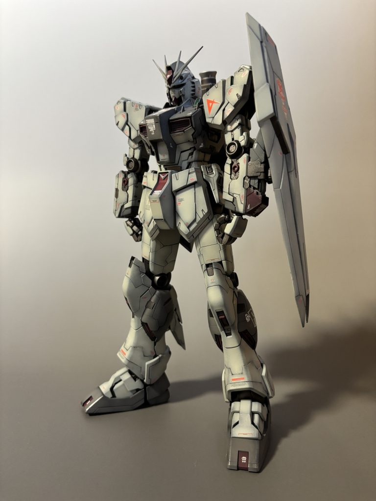 MG 1/100 RX-93 νGUNDAM（ニューガンダム）Ver.Ka
