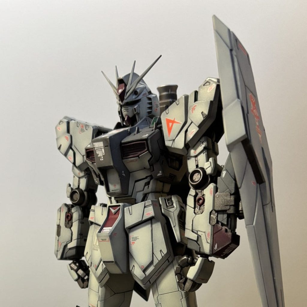 MG 1/100 RX-93 νGUNDAM（ニューガンダム）Ver.Ka｜kiyoさんの