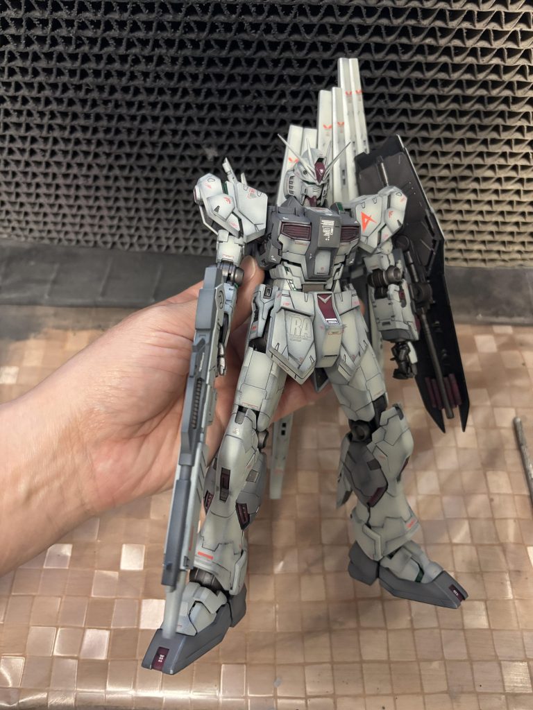 MG 1/100 RX-93 νGUNDAM（ニューガンダム）Ver.Ka–5枚目/制作者：kiyo