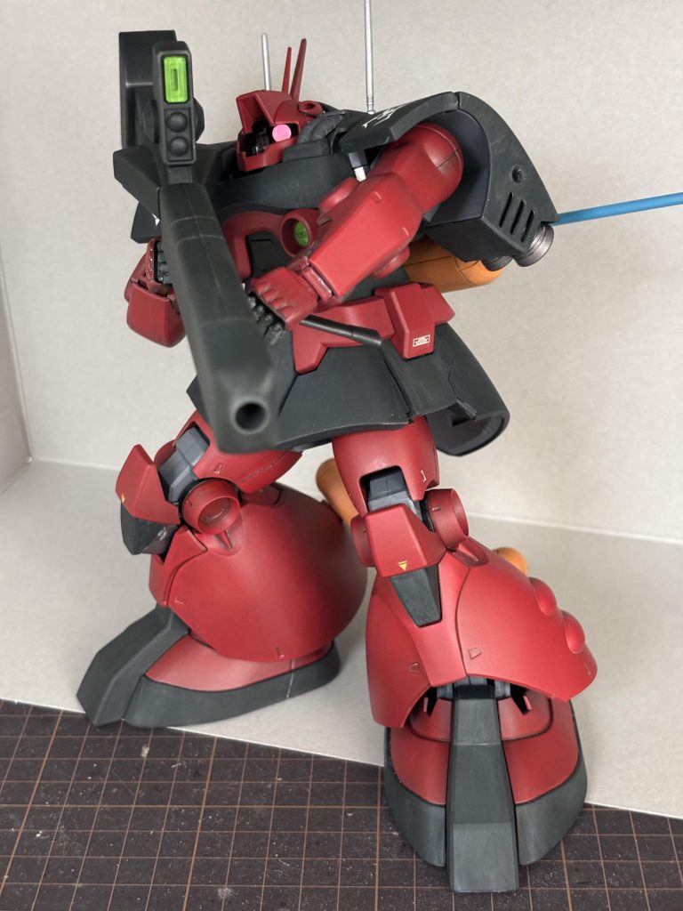 ビームカノンを提携して!ドムに比べ可動域が。。