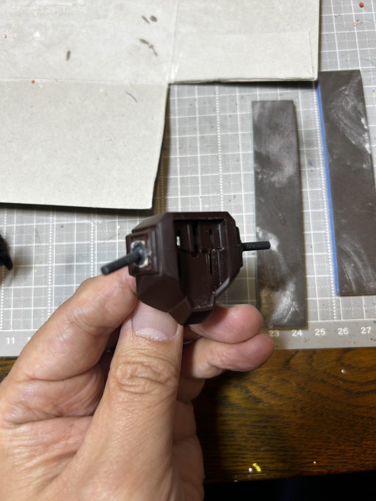 可動域を広げるため肩関節をボールジョイントに変更