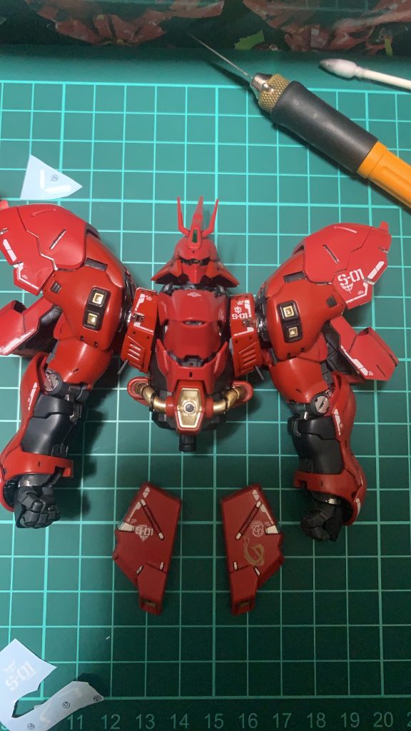 水転写デカールは慣れるまで大変でした笑