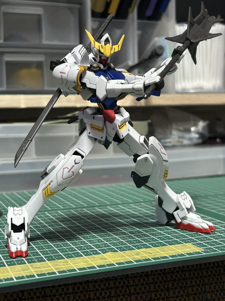 仕事終わりの癒やしのプラモデルは今回はバルバトスを作りました！鉄血のオルフェンズ見てから即買い＆即制作(*´｀*)ラフタ…( ߹ㅁ߹)