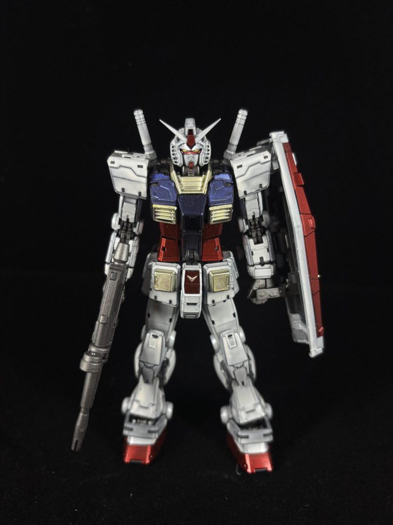 全身素立ち。白の荒さが目立ちます。