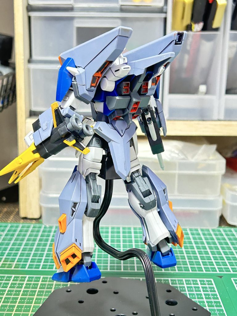 今回は初めての筆塗りでの部分塗装してみました！ほんとにちょっとだけど‥なんでこんなに筆塗りって難しいの？？なれるまで大変ですけど塗れたときの達成感は半端ない！！（これはきたなすぎだが‥）