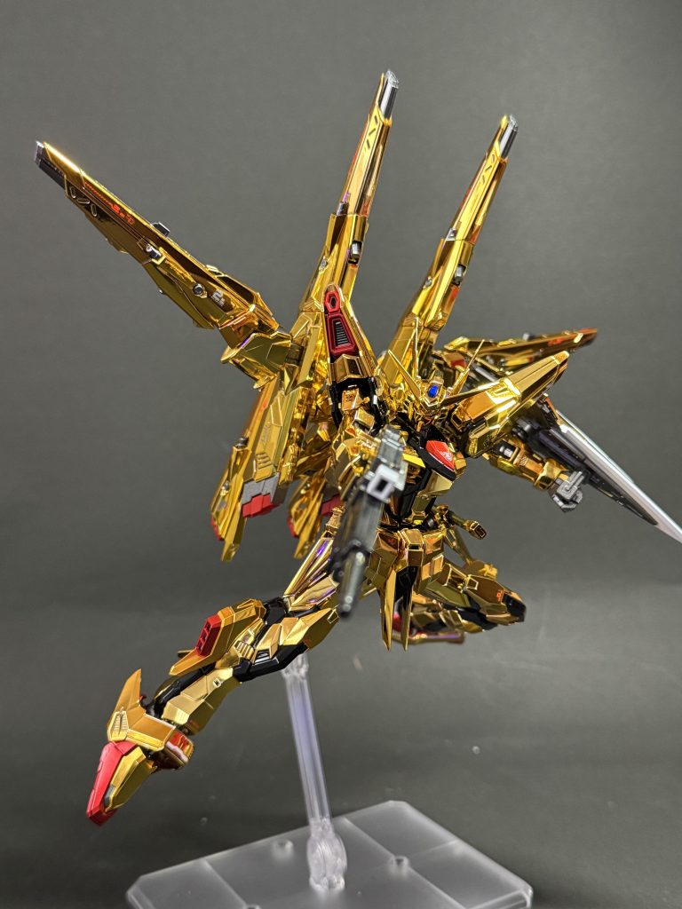 RG アカツキ–3枚目/制作者：KiFaran