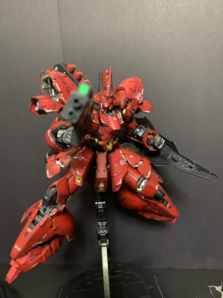 RG サザビー　成形色活かし部分塗装