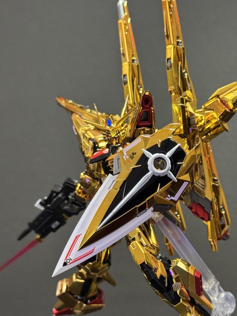 RG アカツキ–4枚目/制作者：KiFaran