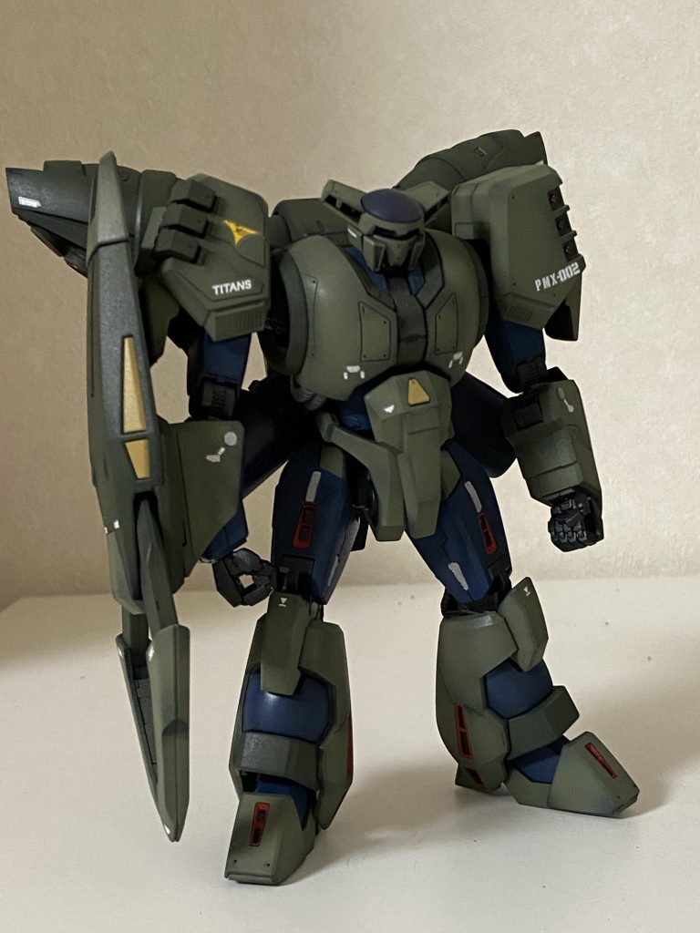 これは一旦完成とした機体です。しかし、パラスアテネと並べたときに若干の違和感があったので、ここから明るさを一段階上げました😅