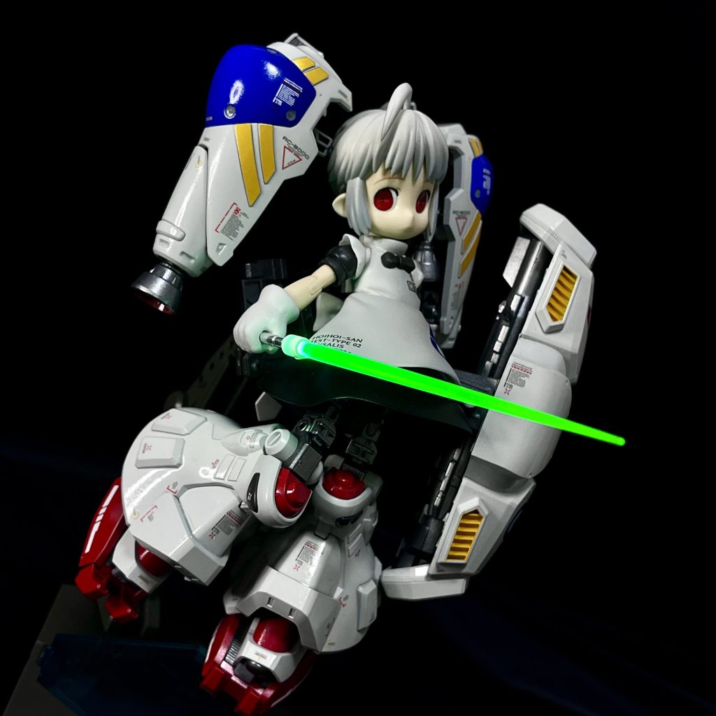 ツインテール・スラスター・バインダー大型スラスターを左右2機ずつ搭載したツインテール型のバインダー