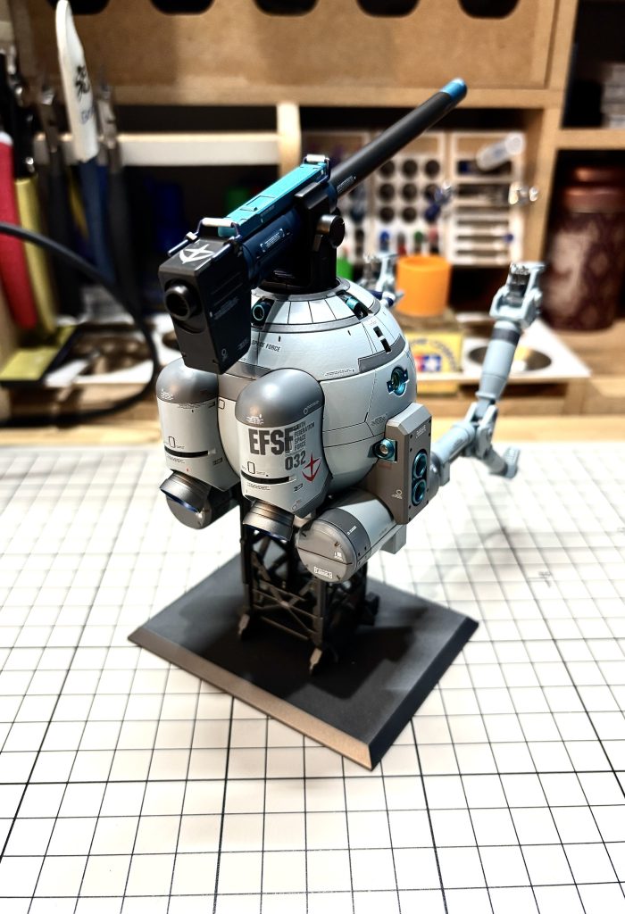 MGの中でもかなり作りやすく、安価なキットですが、メカメカしくていいですね。