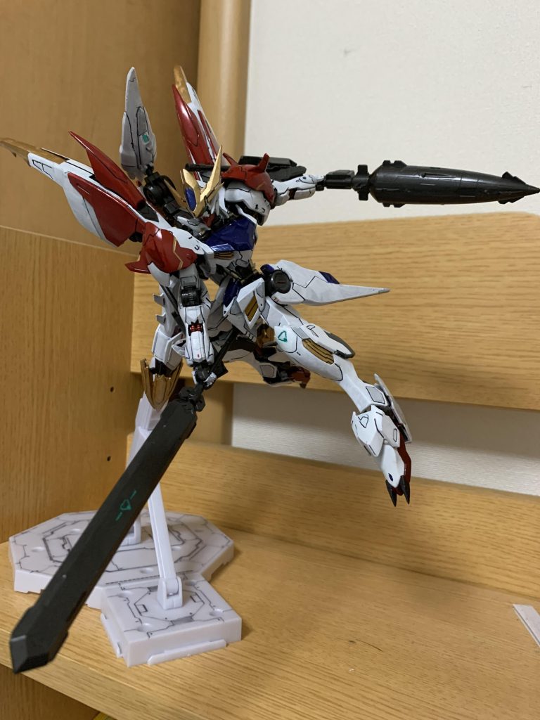 個人的には色合いがメタルビルドを感じる印象に仕上がってるけど、ホワイトを筆塗りしてるから差が生まれた気がするから、次はそこを改善できるようにしたいところ