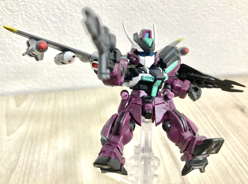 紫がちょっと濃いめ、ライトグリーンがちょっとミントグリーンっぽくなったので設定カラーとはちょっと違いますが…