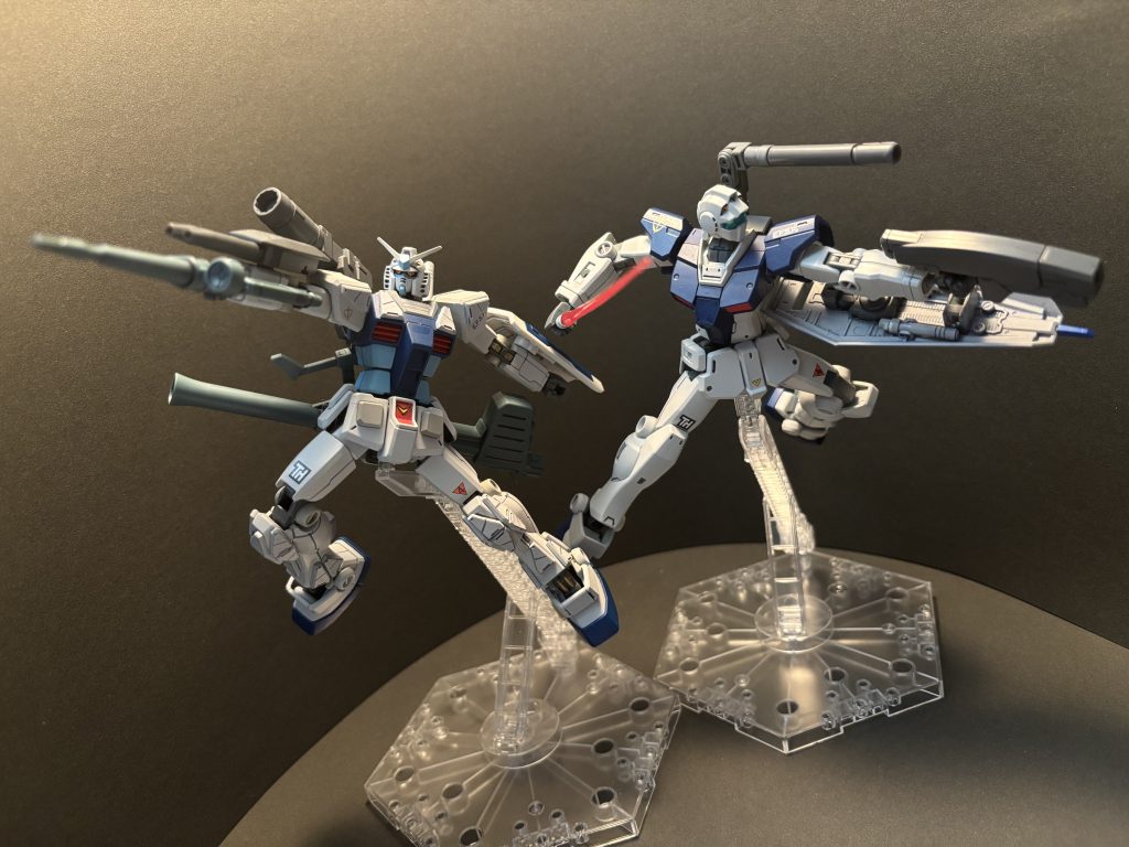 【脳内設定】時はグリプス戦役後のU.C.0088。サイド6に駐留する地球連邦軍の兵装実験艦「トロイホース」とそのMS隊「TH部隊」は周辺宙域のデブリ群において非合法なMS戦闘賭博、通称「クランバトル」の現場に遭遇する。一旦はその場を鎮圧したTH部隊であったが、これに反発したジャンク屋連合とクランバトル運営がトロイホースを襲撃、TH部隊は応戦するものの艦のエンジンを破壊されてしまう。トロイホースのクルー達はサイド6軍警と連邦軍へ助力を求めるが、双方から見て見ぬふりで済まされ行き場を失う。一気に窮地に立たされたトロイホースのクルー達は命からがら辿り着いたリボー・コロニーで体勢を立て直し、生きて地球に戻るためクランバトルチーム「トロイの木馬」を結成し悪意が渦巻く決闘へ身を投じていく。