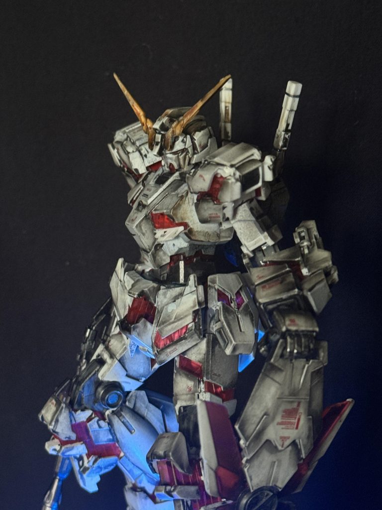 虎視眈々–2枚目/制作者：h.u.t