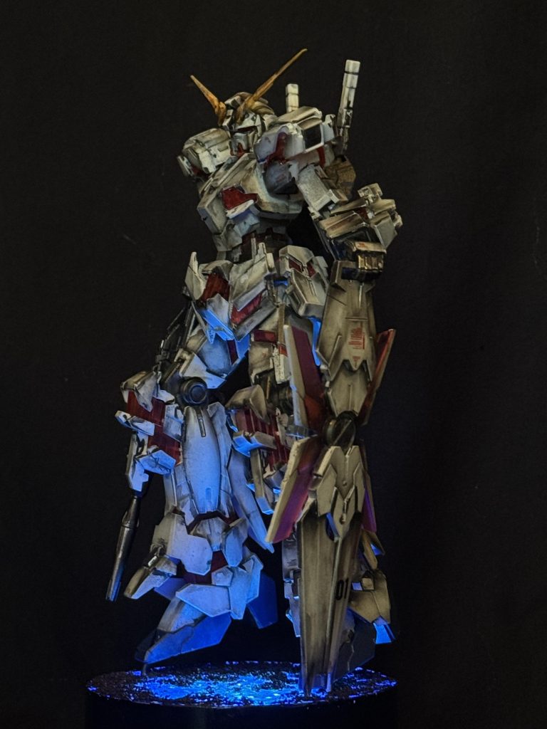 虎視眈々–4枚目/制作者：h.u.t