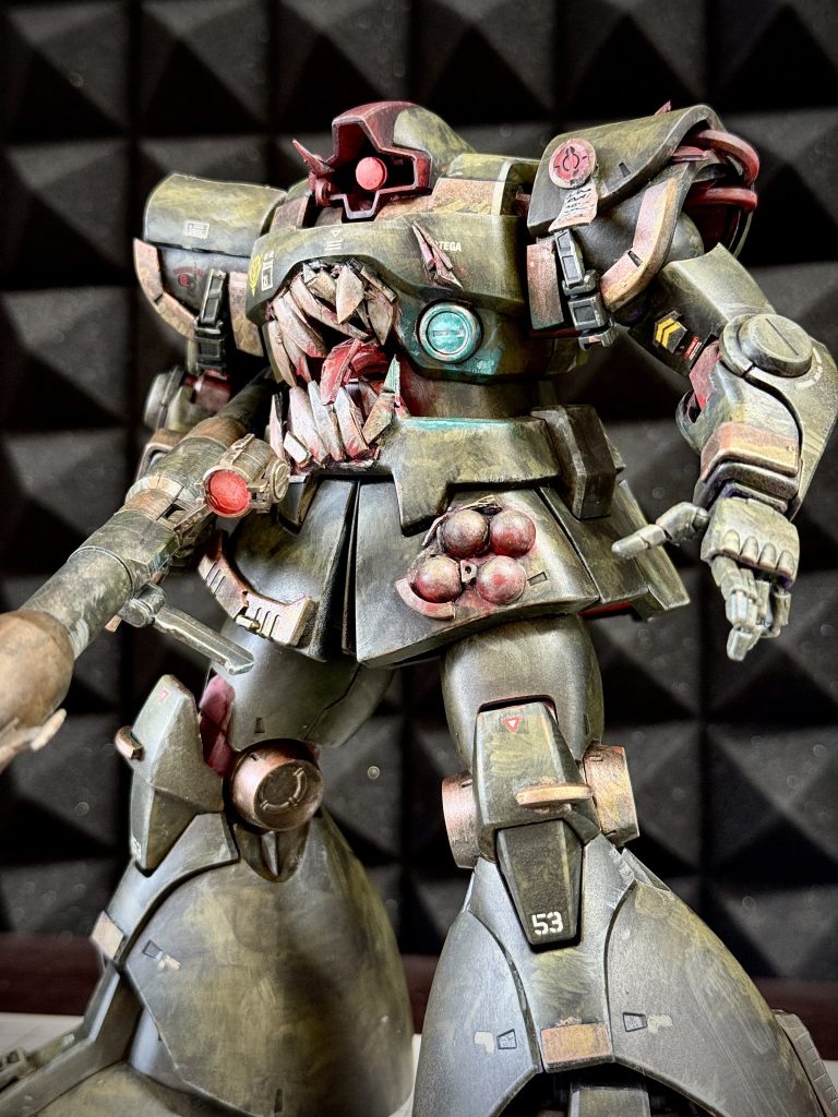 デスガードのように内側は侵食され、いたる隙間から腐肉と病が溢れ出しています