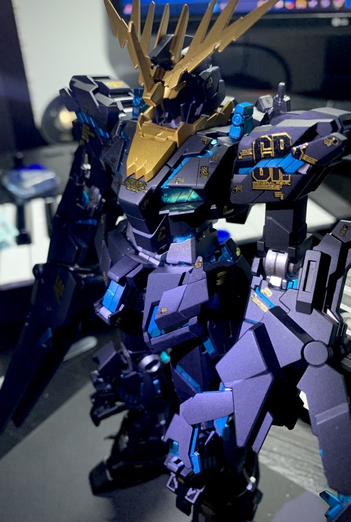 金メッキデカールを使用したのでトップコートは吹きませんでした。トップコートはこの場合どうするのが正解だったのだろう…