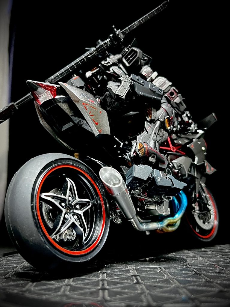 ニンジャと言えば黒×緑。。をガンメタ×赤。。専用機と言うことでここはなんとか🙏