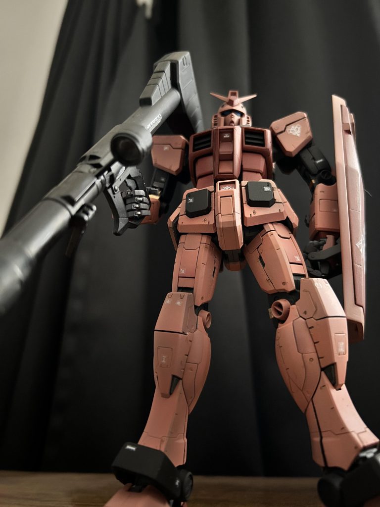 キャスバル専用ガンダム–4枚目/制作者：kimwipes