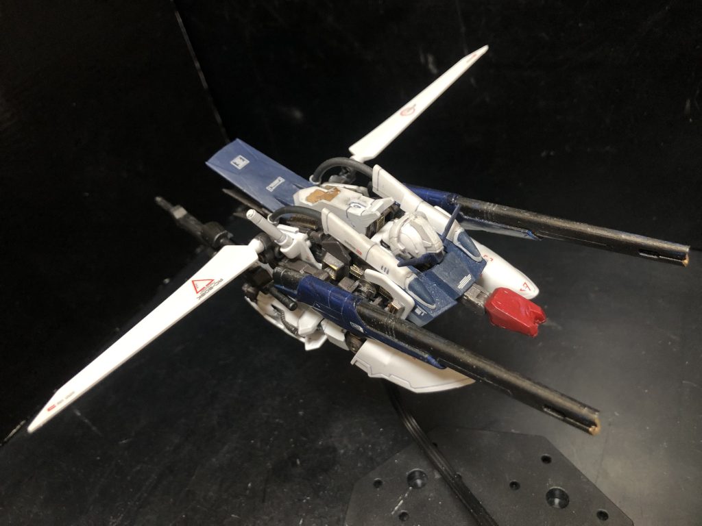 こんな感じに可変させます。Gアタッカー。