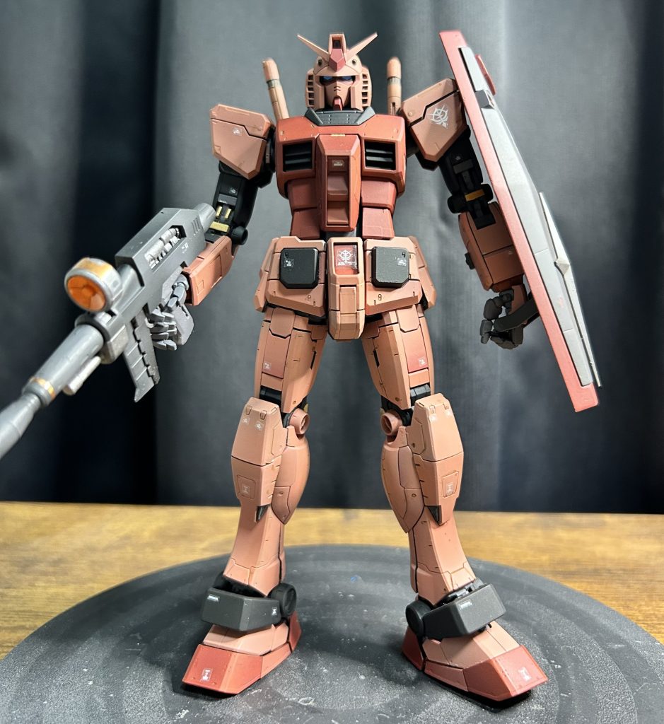 キャスバル専用ガンダム–3枚目/制作者：kimwipes