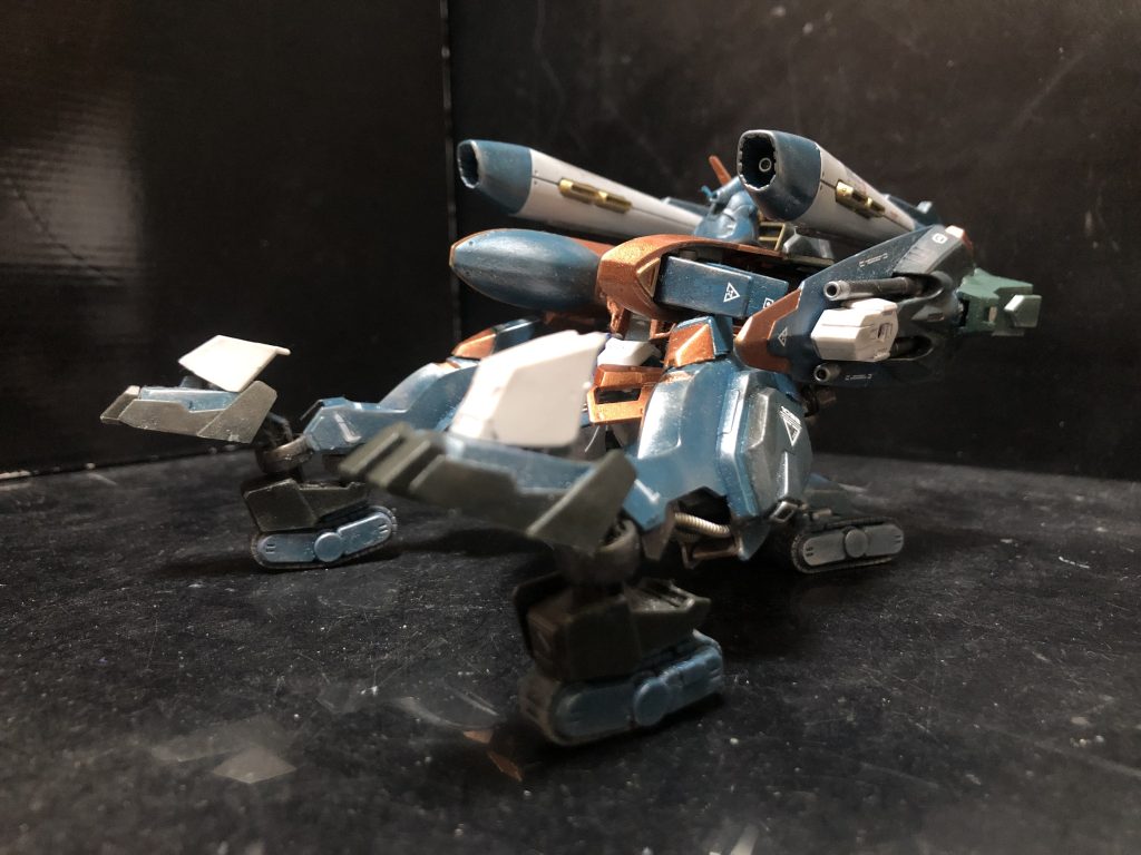 キャノンは正面にしか撃てません。(´ω｀；)