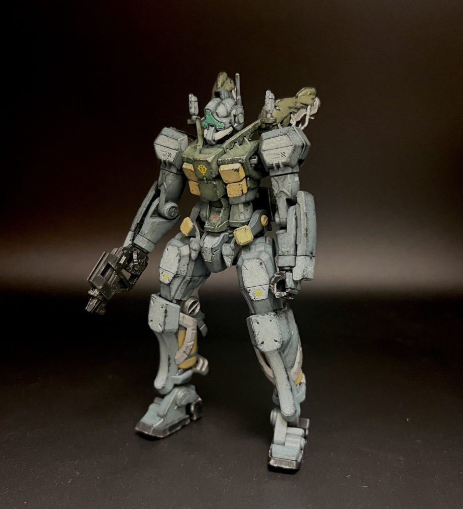 ビームスプレーガンのようなミニライフルも好みです。溶接ガンに見えるので、二体目はそれらしいデザインにしてみます。