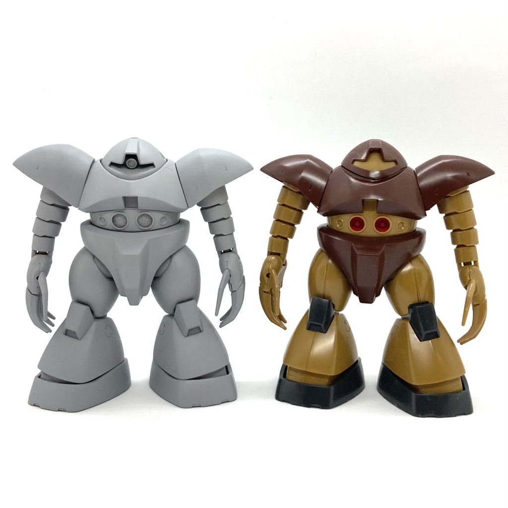 サフ状態でパチ組みとの比較。いかがでしょう?塗装前のほうが改修箇所と全体のプロポーションの変化がわかりやすいかな🧐?