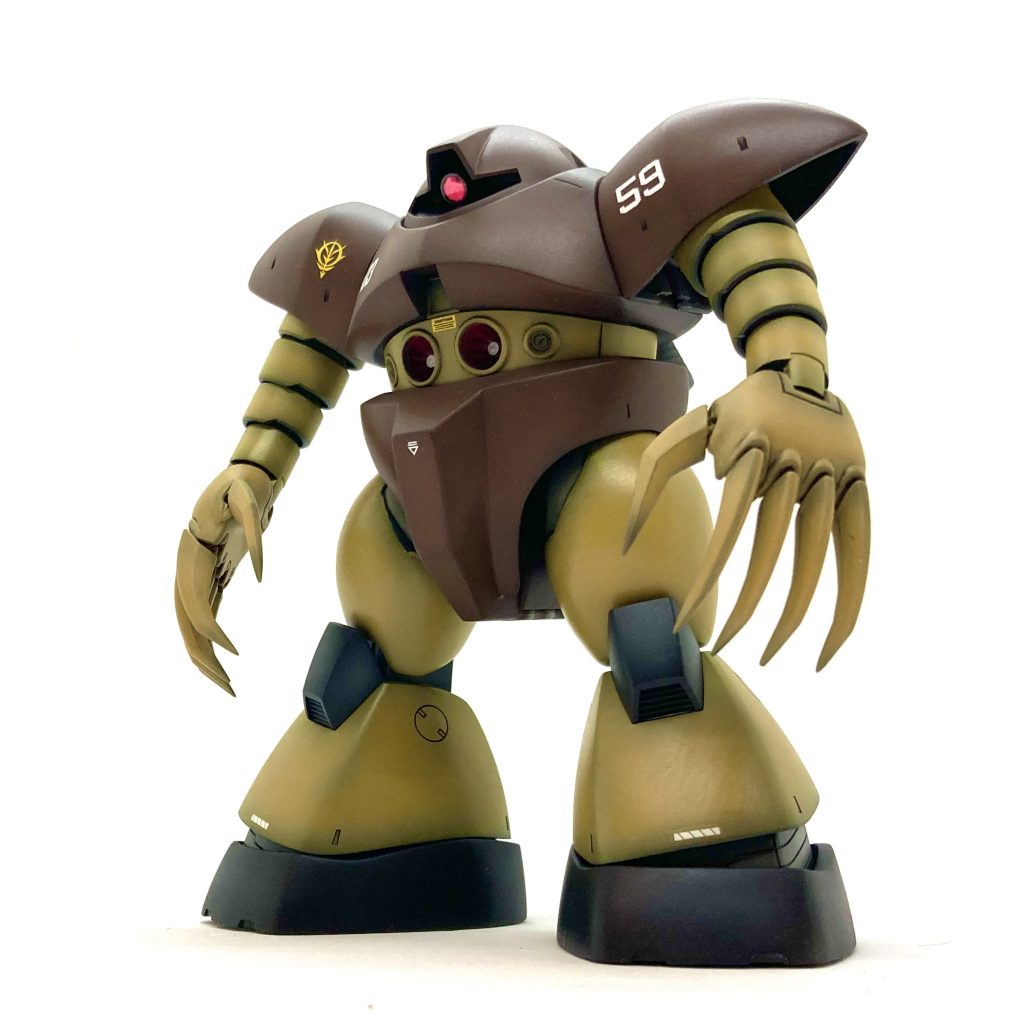 パッと見、モノアイ可動と頭部埋め込み(?)はすぐ分かりますね。