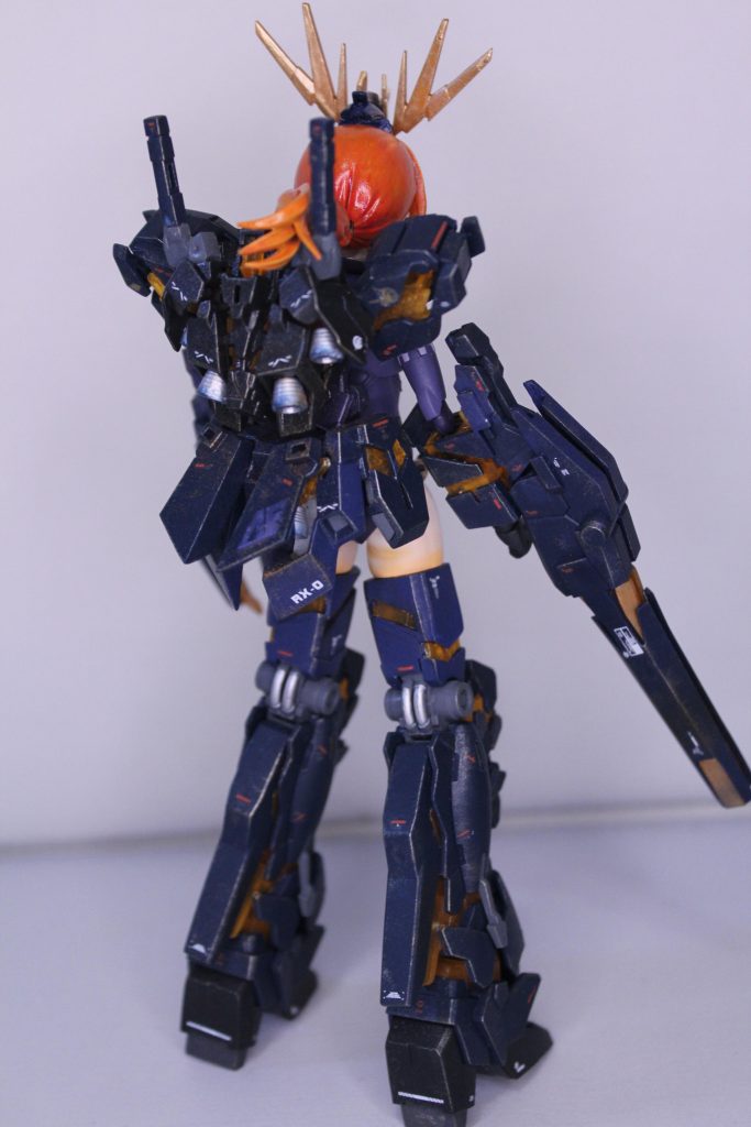 やはり、肩アーマーはバックパック接続する方が、肩の自由度が増しますね踵延長しています(ハイヒール感を増すために