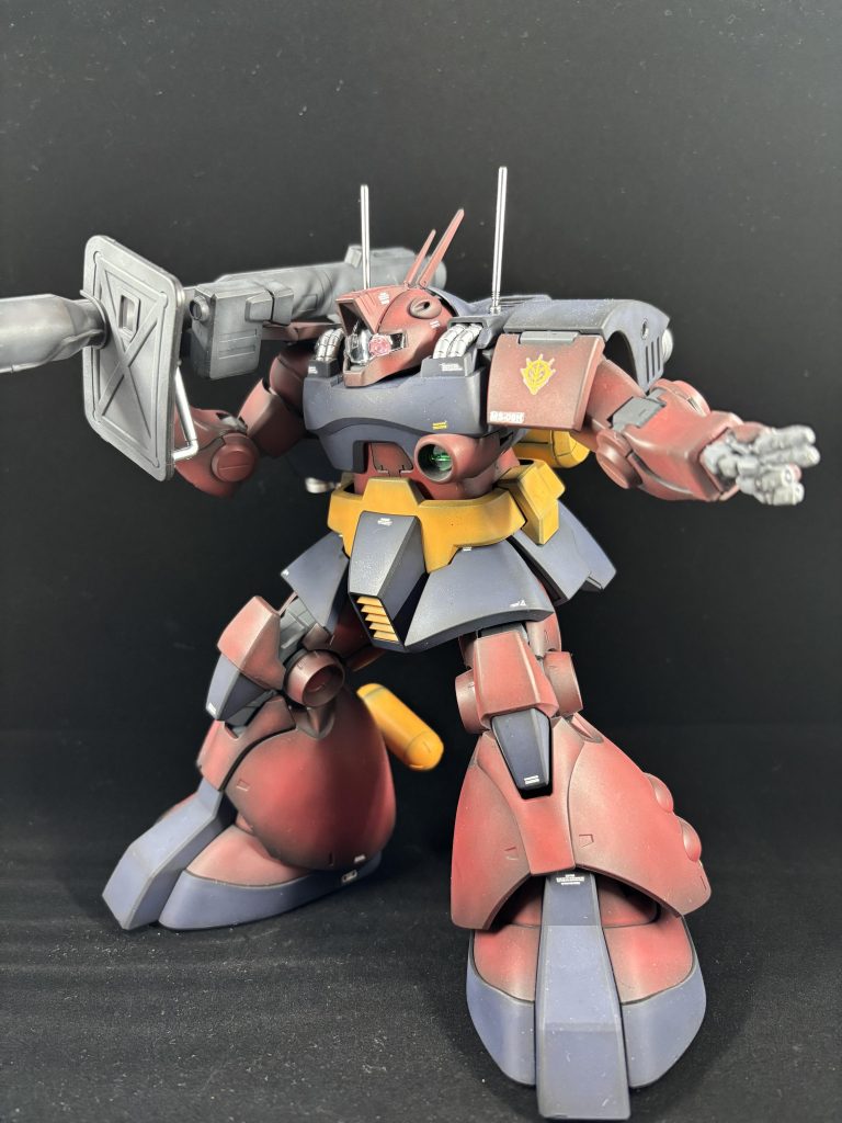 武器を持たせて。ビームバズよりジャイアントバズの方が好み。