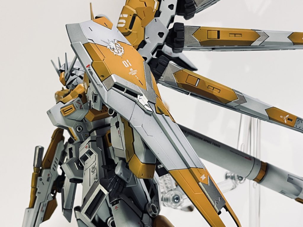 シルバーパーツはプロトタイプということでなんとなく多めに配色してます。