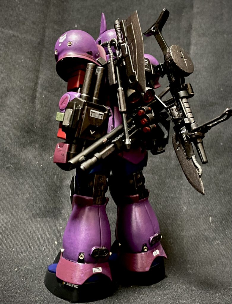 基本的に『武装は携行でき無いとおかしい』と思っているので、今回も全て携行可能にしています。