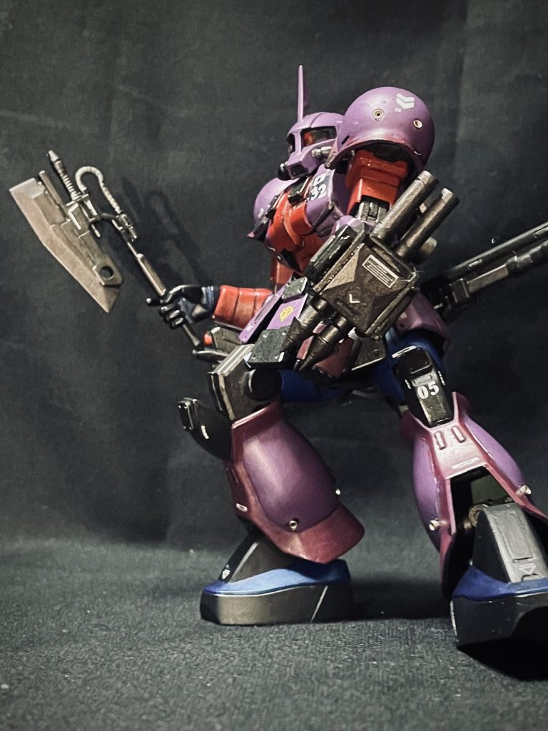 ヒートホークの大型化もプラ板で作成しようと思いましたが、ジャンクパーツに使えそうなものがあったので刃の部分を付け替えで表現