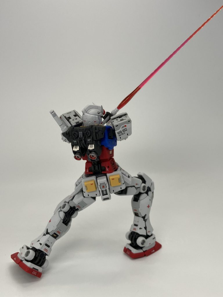 デニムのザクII(ガンキャノンでも🉑)のコックピットを狙う🎯