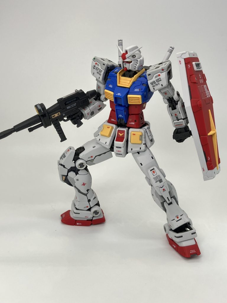 手首も火器持ち手、握り手、握り拳に平手と豊富に付属はありがたい🥰驚くべきはVアンテナ📡適度な硬さで軽く押すぐらいだと、首が上を向くくらいの強度😬