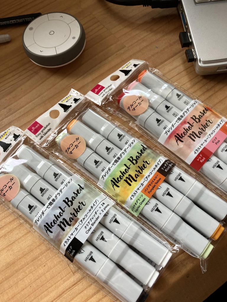作品名：なに？コピック3本セットじゃなくてダイソー？<p>雨の合間日曜日。マグネット切れたので梅田ダイソーに行きました。そして、アメリカ大陸発見したコロンブスなみに驚きました。アルコールマーカー、透明スプレツダもセットで3本100円。隠蔽力は無くて、フィルタでトーンを刺すのに丁 […]</p>