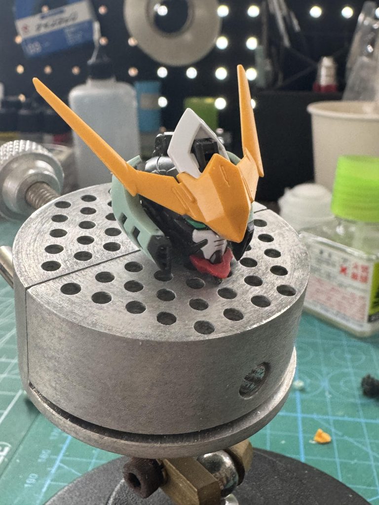 スタートは頭部から頬パーツは完全に着いてない感じが好み✌️