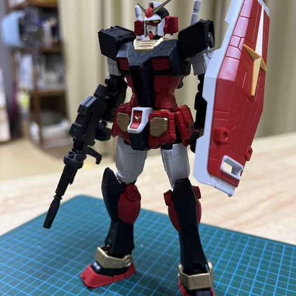 万博ガンダム見て「武者ガンやん！」と思い、実験感覚で作ってます。万博セットのキットのみ使用という縛りプレイ中。（5枚目）