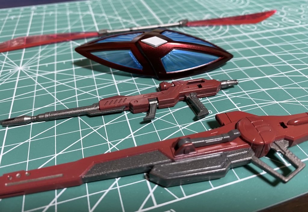 武装や関節部分もサフEVOガンメタル→スターブライトアイアンを塗装しようと思っていましたが、サフEVOガンメタルの発色が思ったより良かったのでこのまま行くことにしました。