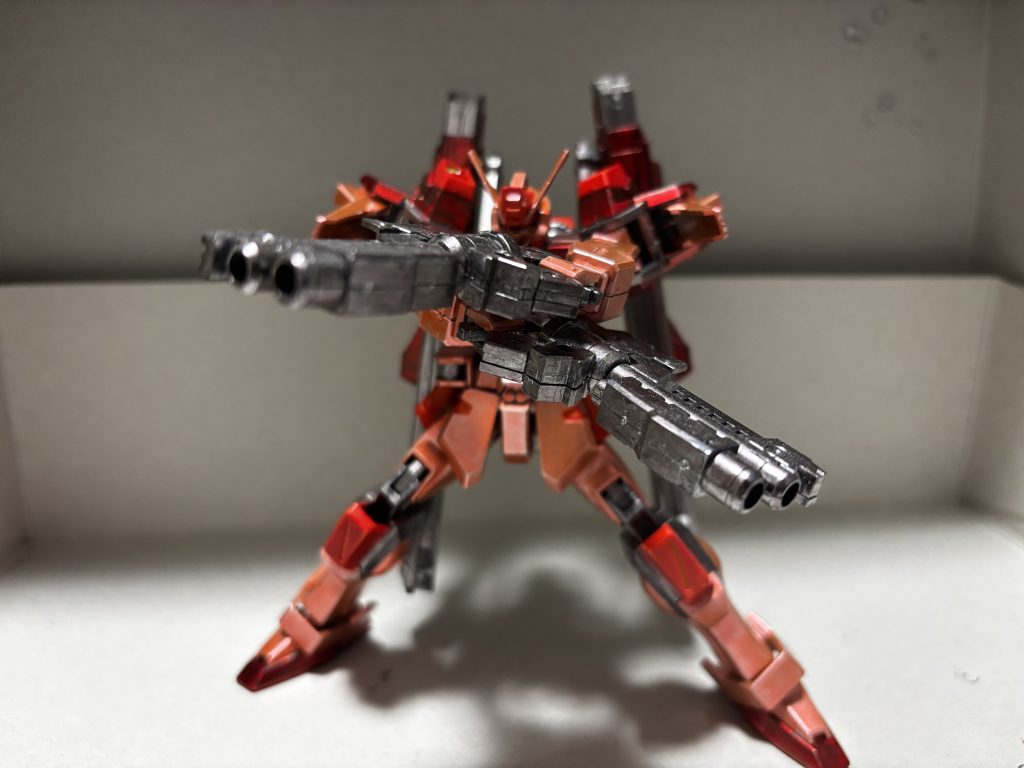 赤いガンダム…？–3枚目/制作者：クロ